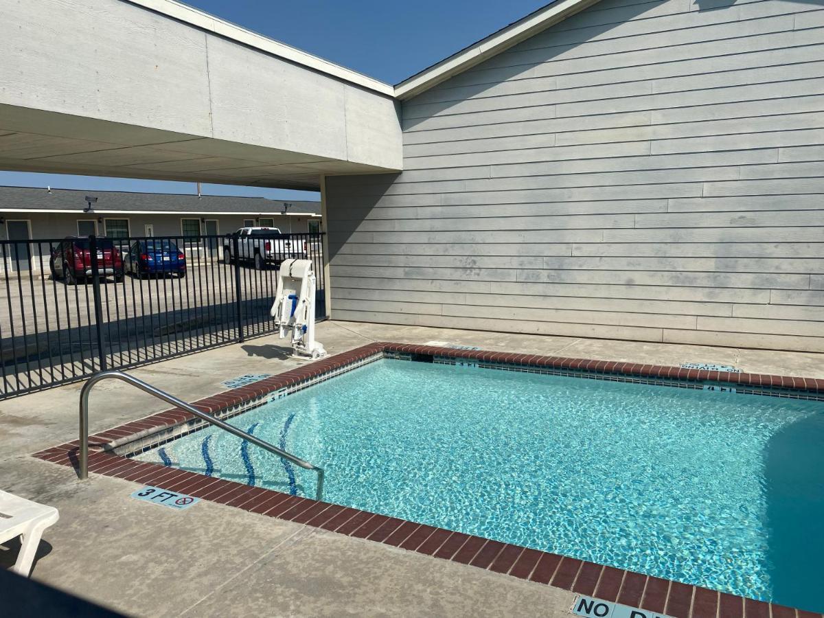 Southern Inns And Suites Now Offering Rv Spaces For Rent Yorktown Εξωτερικό φωτογραφία