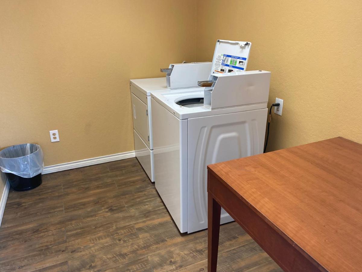 Southern Inns And Suites Now Offering Rv Spaces For Rent Yorktown Εξωτερικό φωτογραφία