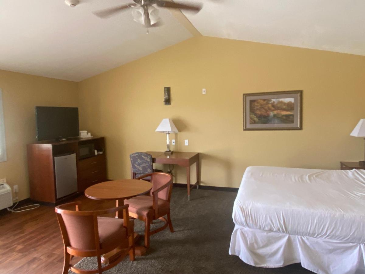 Southern Inns And Suites Now Offering Rv Spaces For Rent Yorktown Εξωτερικό φωτογραφία